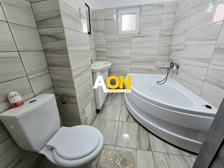 Apartament cu 3 camere decomandat, mobilat în Cetate