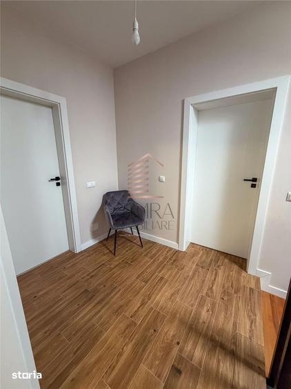Casă cu 5 camere cu Teren 300 Mp în Sântandrei