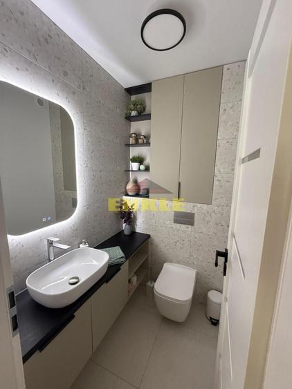 Duplex cu 4 camere cu Canalizare în Curtești