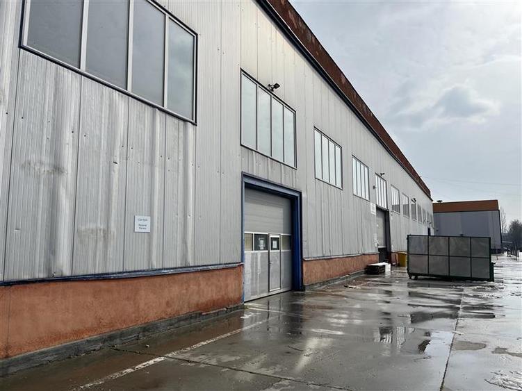 Spațiu industrial, de 6,000 mp, în Basarabia