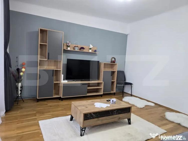 Apartament cu 2 camere decomandat în Central