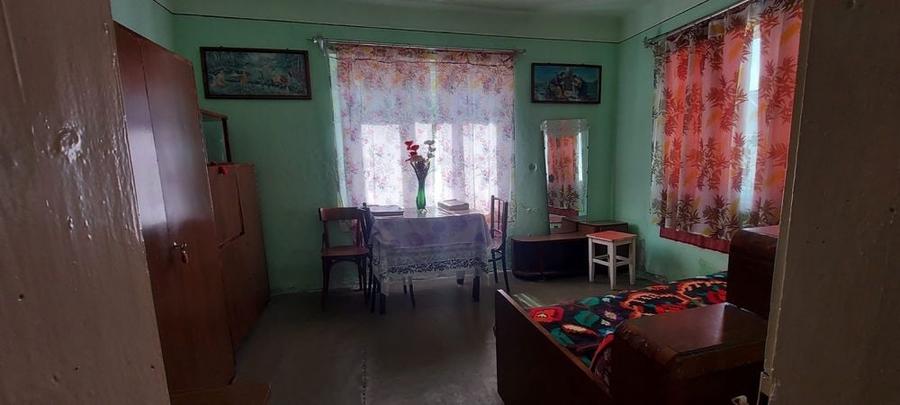 Casă cu 4 camere în Iacobeni