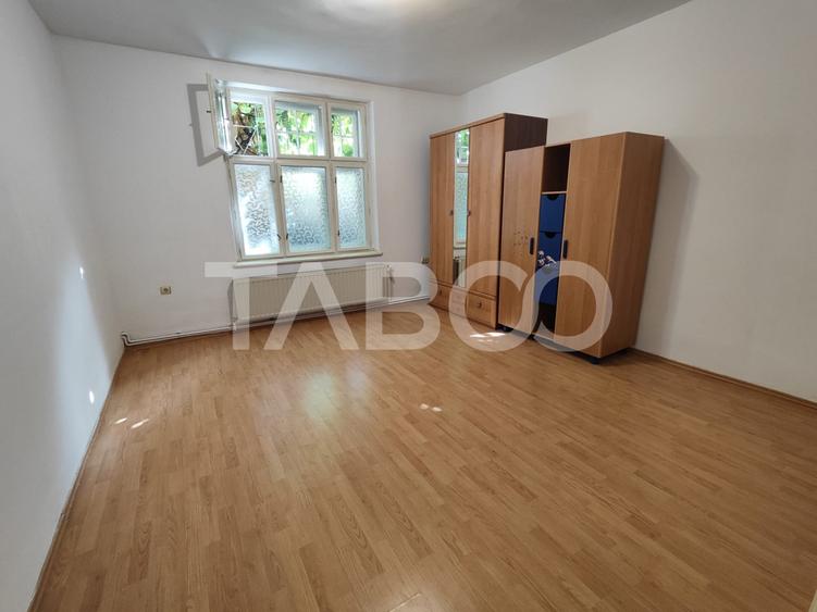 Apartament decomandat 93 utili curte proprie pivnita Sub Arini Sibiu - 3