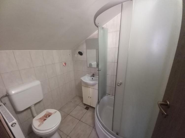 Apartament cu 2 camere semidecomandat în Aradului