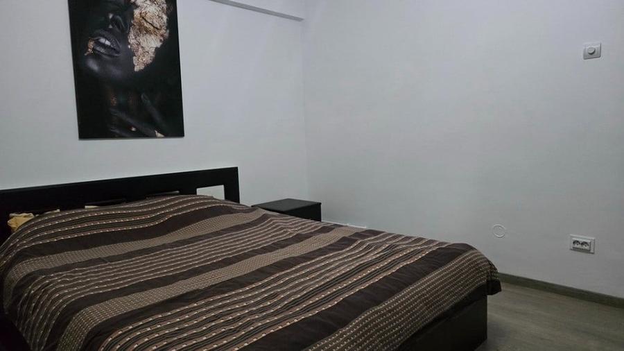 Apartament cu 2 camere decomandat în 22 Decembrie