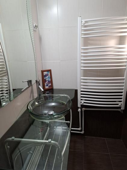 Casă cu 3 camere în Sânnicoară