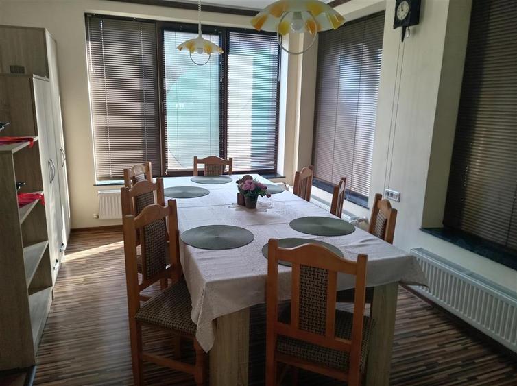 Casă individuală cu 5 camere cu Teren 800 Mp în Moara