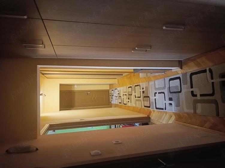 Apartament cu 4 camere decomandat în 6 Vânători