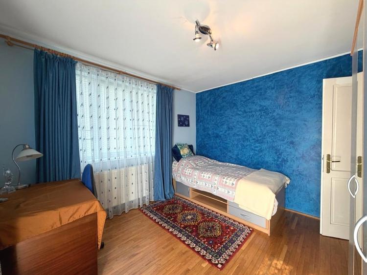 Duplex cu 5 camere cu Canalizare în Cetate