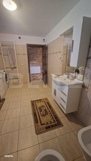 Casă cu 4 camere în Central