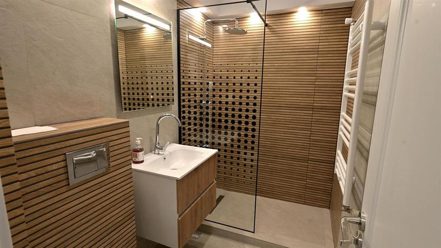 Apartament cu 2 camere semidecomandat în Ultracentral