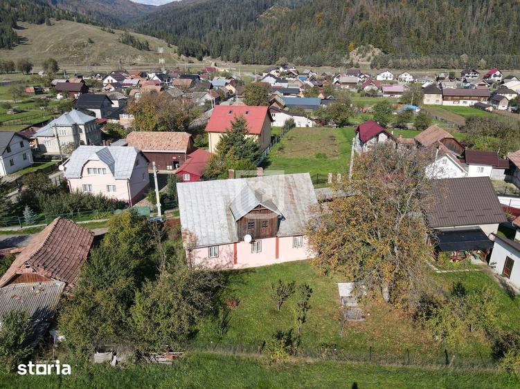 Casă cu 4 camere cu Teren 904 Mp în Frasin