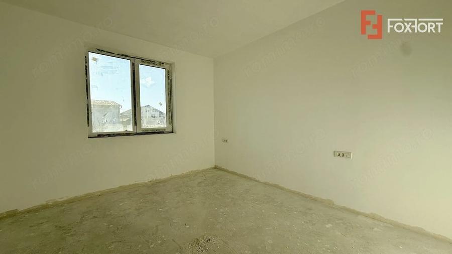 Casă cu 3 camere cu Teren 250 Mp în Albina