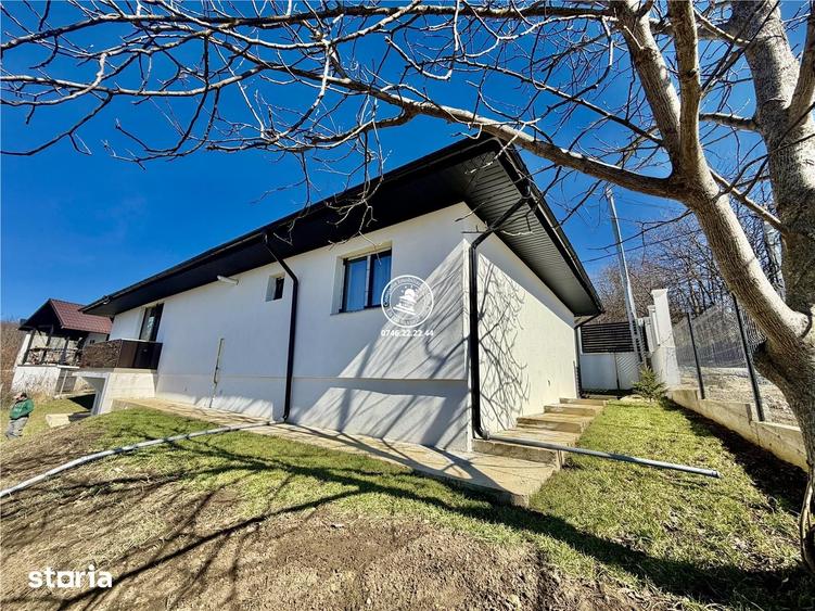 Casă cu 4 camere cu Teren 500 Mp în Bârnova