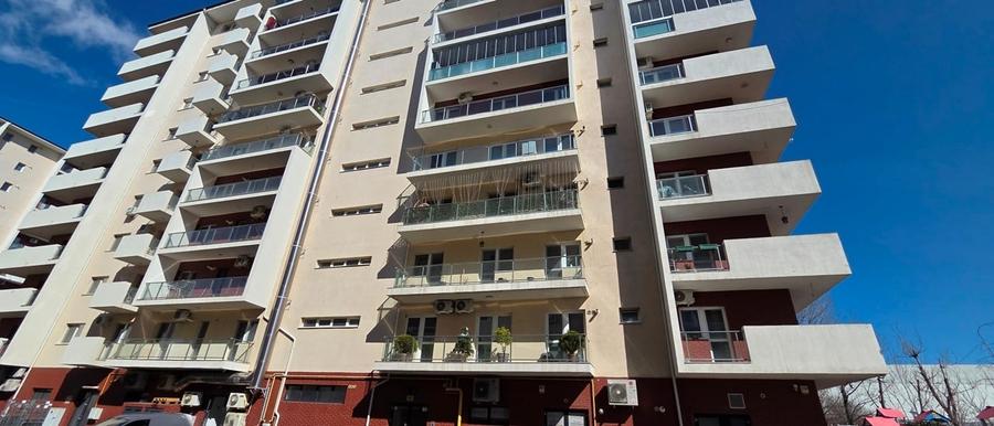 Apartament cu 2 camere decomandat, mobilat în Metalurgiei