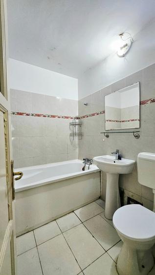 Apartament cu 2 camere semidecomandat în Berceni