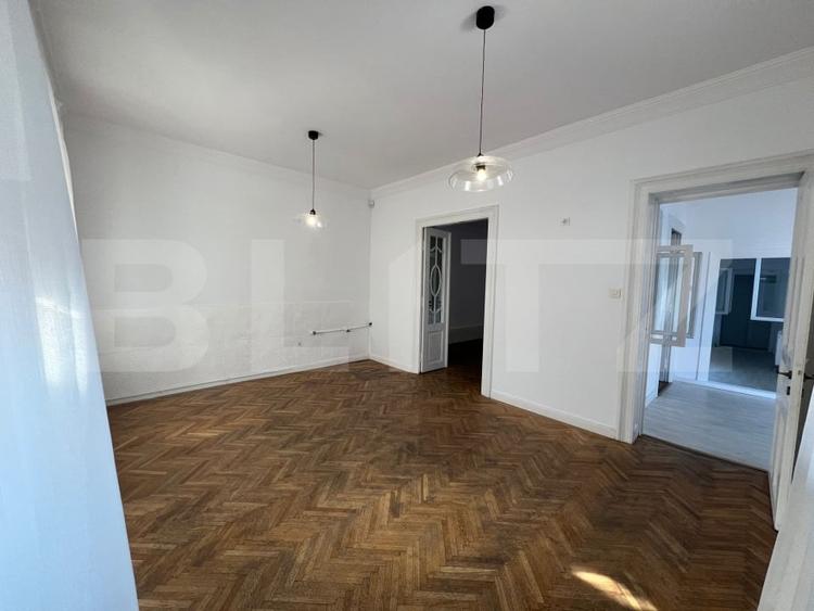 Spațiu comercial, de 130 mp, în Central