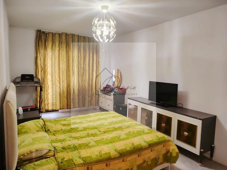 Apartament cu 4 camere decomandat, mobilat în Băneasa