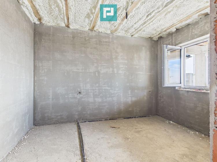 Duplex cu 4 camere cu Canalizare în Nojorid