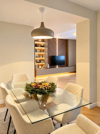 Apartament cu 3 camere semidecomandat în P-ța Dorobanți