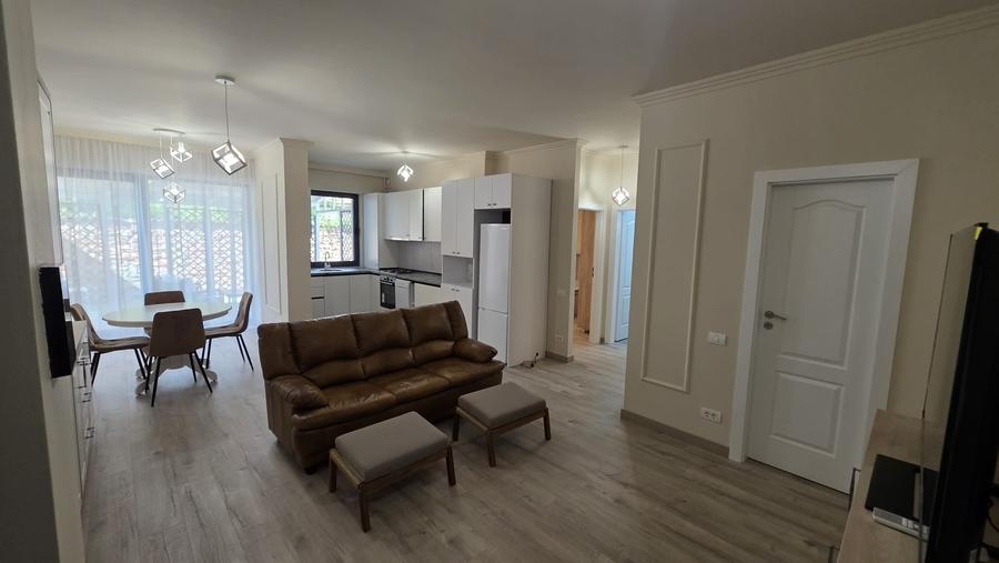 Apartament cu 2 camere în Decebal