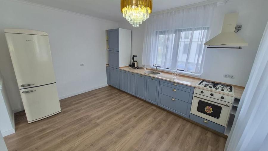 Casă cu 4 camere cu Teren 360 Mp în Snagov
