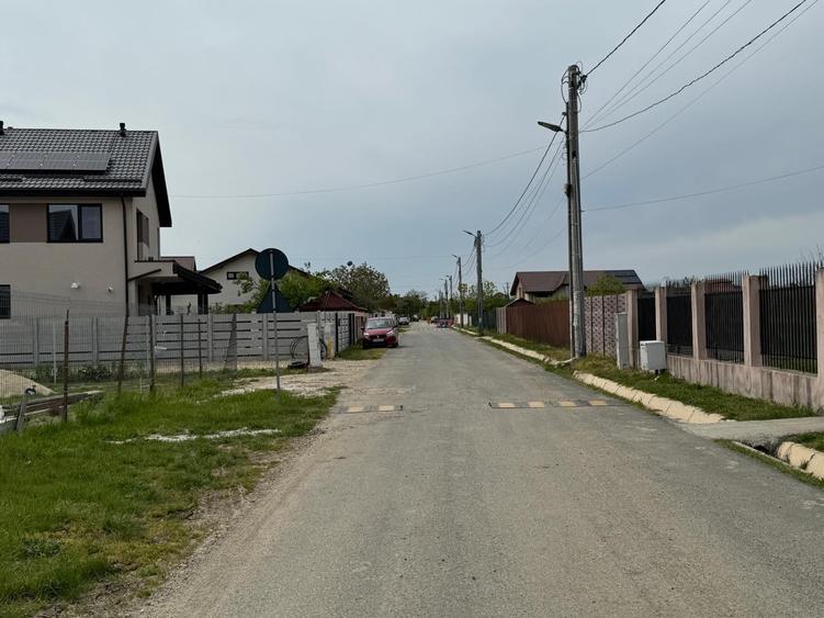 Teren Construcții intravilan de 3500 mp, în 1 Decembrie