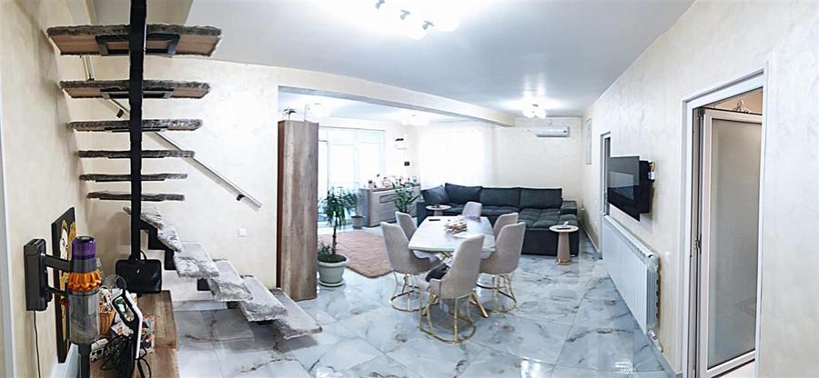 Casă cu 6 camere cu Teren 280 Mp în Chercea