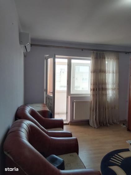 Apartament cu 2 camere decomandat în Republicii