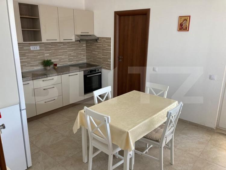 Casă individuală cu 3 camere decomandat cu Teren 250 Mp în Șimnicu de Sus
