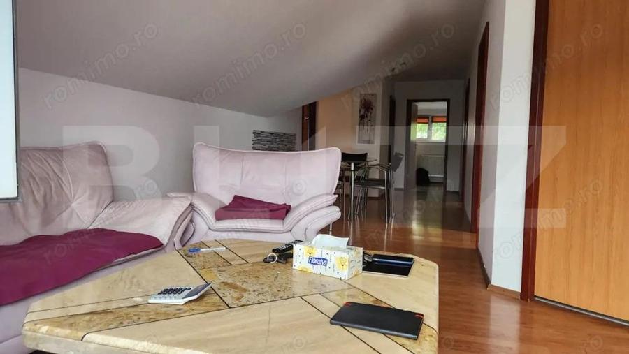 Casă cu 5 camere cu Teren 1207 Mp în Criș