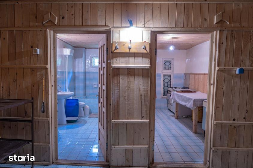 Casă cu Teren 2700 Mp în Brusturoasa