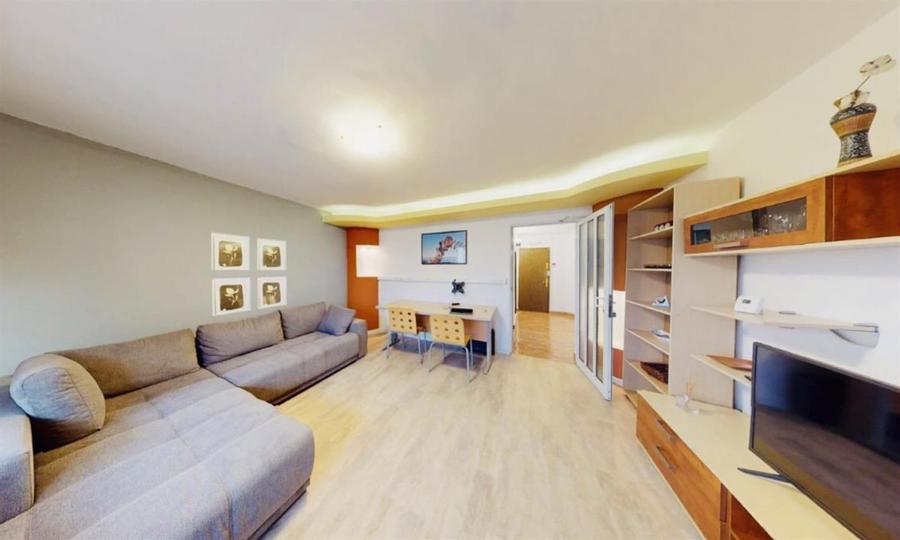 Apartament cu 3 camere decomandat, mobilat în Astra