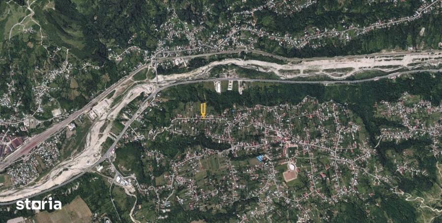 Teren de 4898 mp, în Cornu