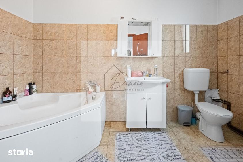 Casă cu 4 camere cu Teren 550 Mp în Mogoșoaia