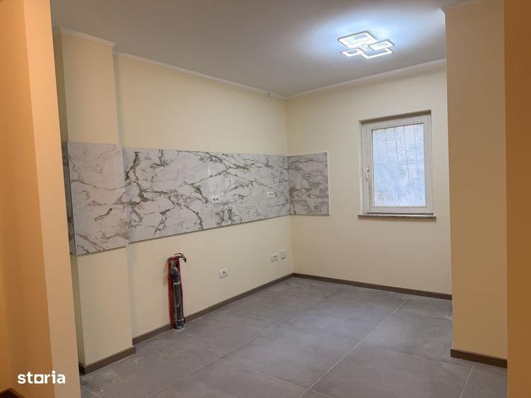 Apartament cu 3 camere decomandat în Complex Studențesc