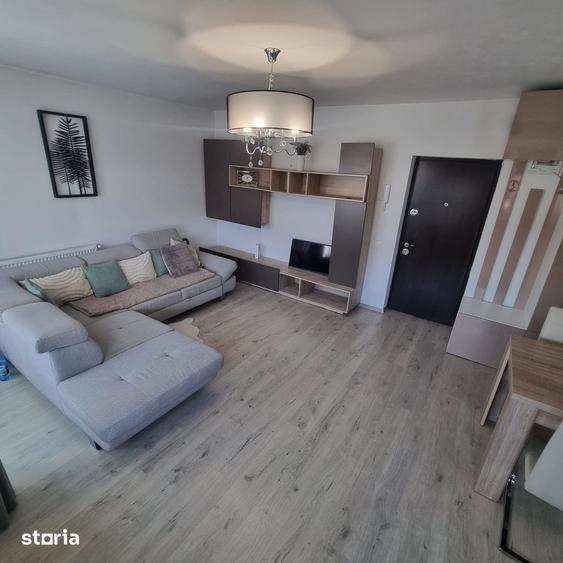 Apartament cu 2 camere semidecomandat în Între Lacuri