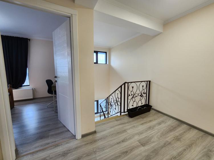 Duplex cu 3 camere cu Teren 225 Mp în Valea Adâncă