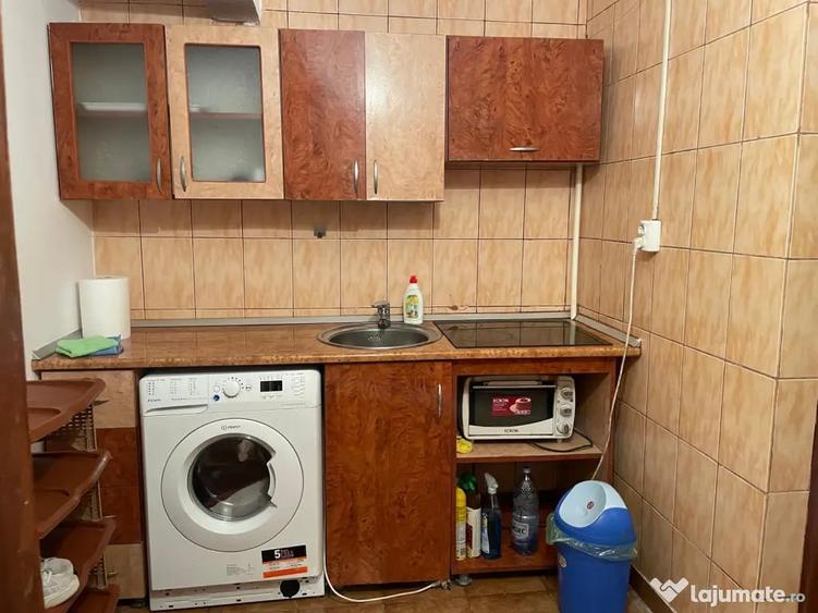 Garsonieră nedecomandată în Lotrului