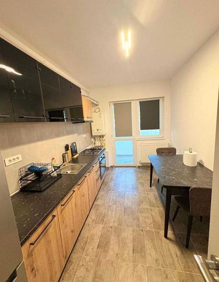 Apartament cu 3 camere în Metalurgiei