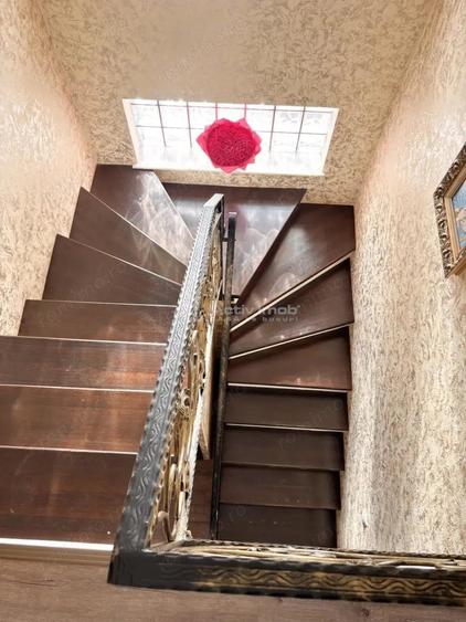 Casă cu 2 camere cu Teren 300 Mp în Sânmartin