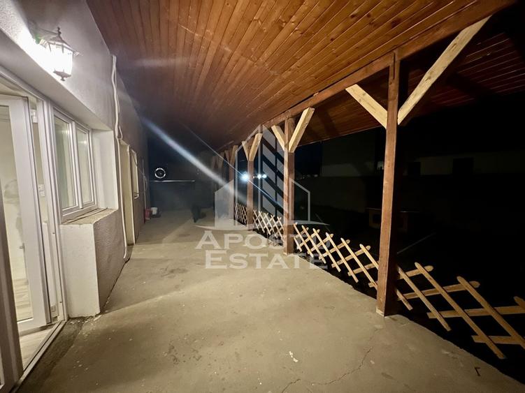 Casă individuală cu 5 camere cu Canalizare în Moșnița Nouă