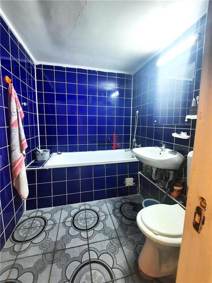 Apartament cu 2 camere decomandat în Basarabia