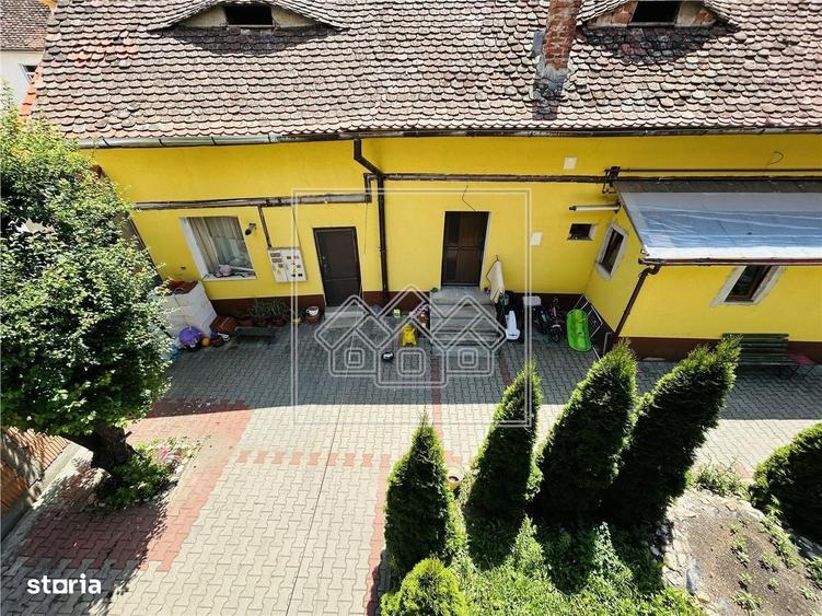 Apartament cu 3 camere în Ultracentral