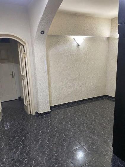 Apartament cu 3 camere decomandat în Tineretului
