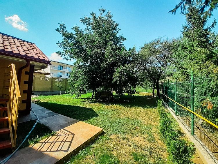 Casă cu 4 camere cu Teren 600 Mp în Păcurari