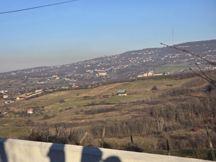 Casă individuală cu 4 camere în Central