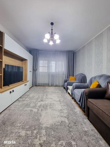 Apartament cu 3 camere decomandat în Mircea cel Bătrân