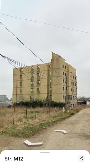 Spațiu comercial, de 2,417 mp, în Nord