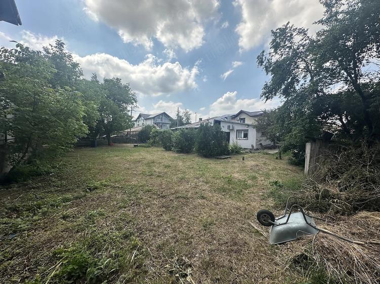 Casă cu Teren 670 Mp în Central